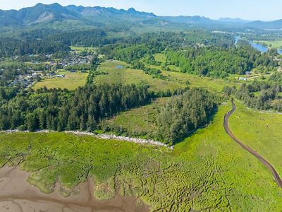 Long-term protection of the Sitka Wetland along Nehalem Bay is an essential step toward climate resilience for wildlife.
